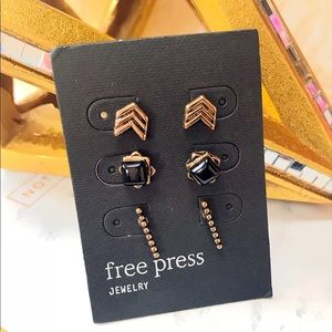 Fine set of earrings